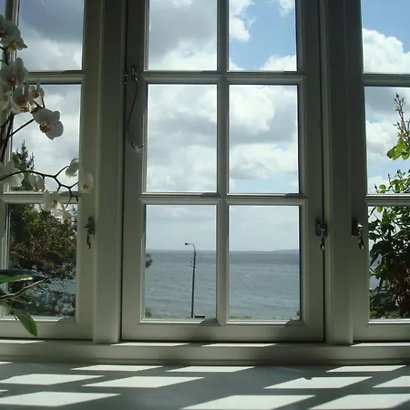Boegeholmen Bed & Breakfast 2*